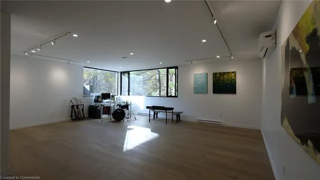 Additional image 50 of 66 Weirs Lane