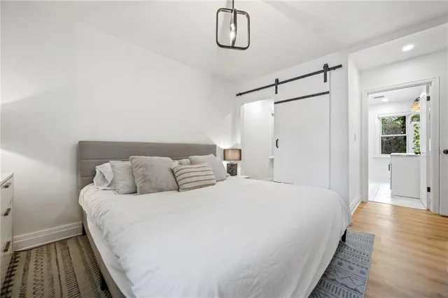 Additional image 13 of 2227 DEYNCOURT Dr