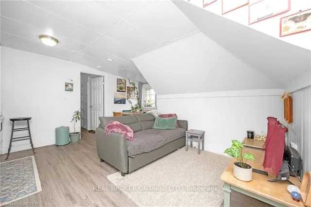 Additional image 24 of 117 Fairleigh Ave