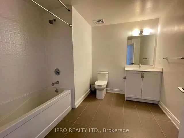 Additional image 17 of 1050 main St Unit 1212