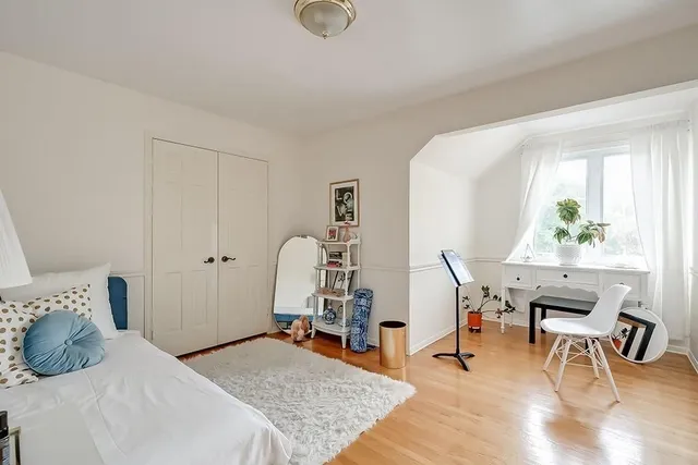 Additional image 31 of 1939 KERNS Rd