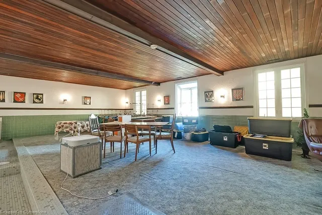 Additional image 21 of 251 Glen Afton Dr