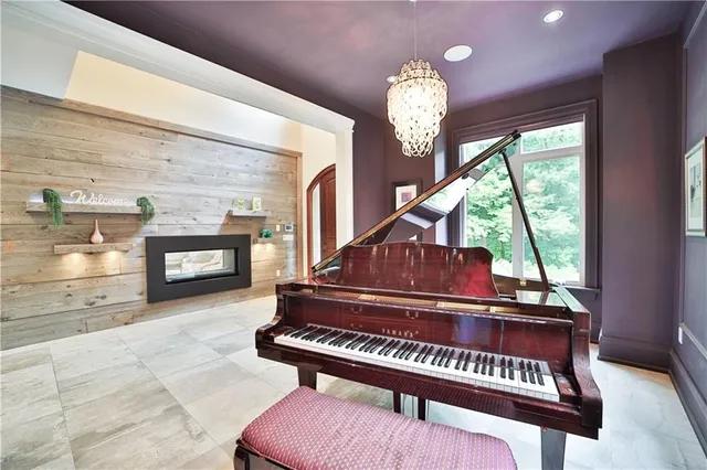 Additional image 45 of 298 SHOREVIEW Rd