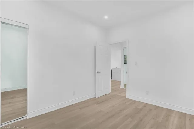Additional image 21 of 582 Wentworth St