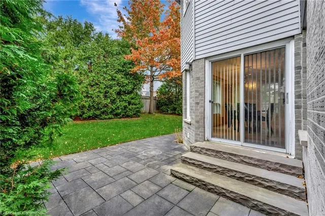 Additional image 9 of 11 Willowtree Crt