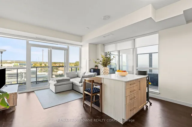 Additional image 7 of 2087 Fairview St Unit 608