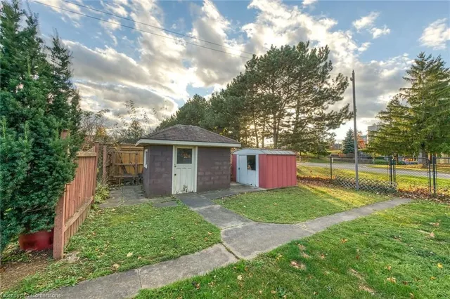 Additional image 46 of 31 Owen Pl