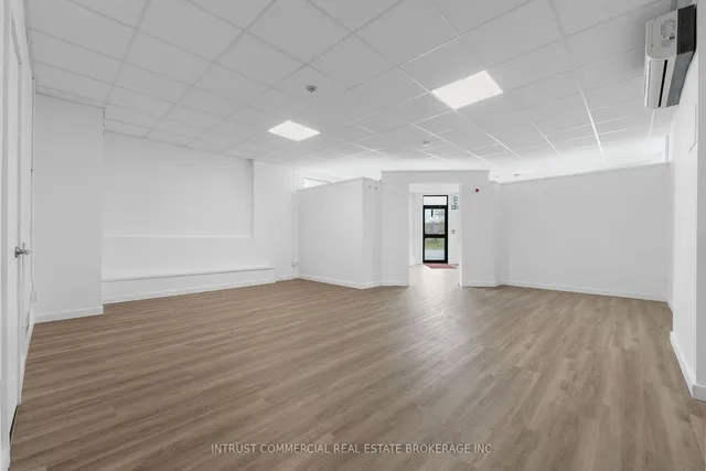 Additional image 7 of 3635 Dundas St