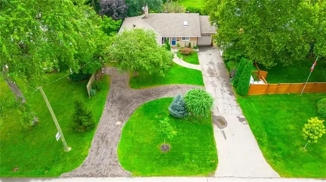 Additional image 5 of 702 KING Rd