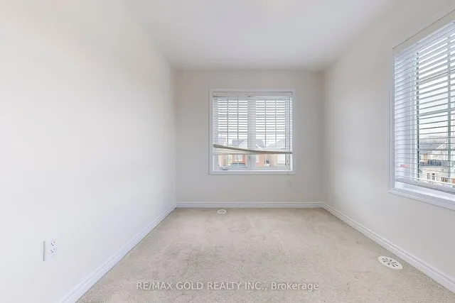 Additional image 24 of 86 Locker Pl