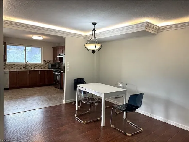 Additional image 5 of 688 Dynes Rd Unit 1