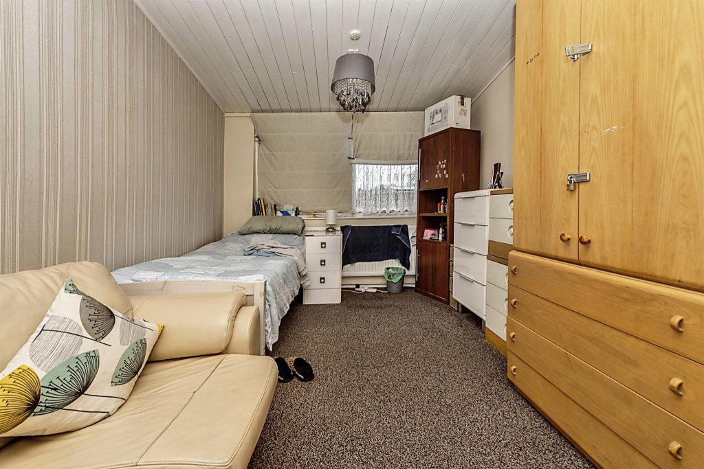 Additional image 7 of Bowling Close, Harpenden