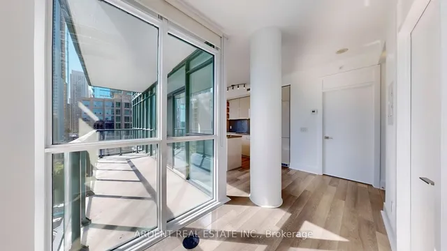 Additional image 23 of 32 Davenport Rd Unit 1107