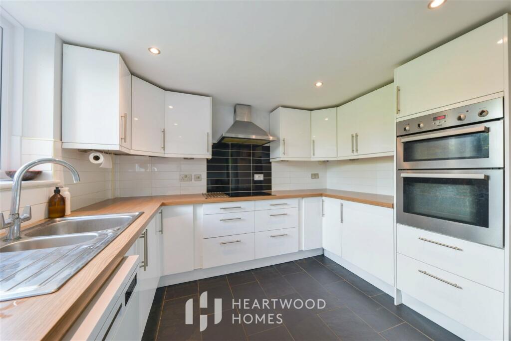 Additional image 24 of Meadway, Colney Heath, St. Albans, AL4 0PT