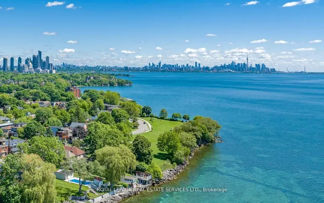 Additional image 31 of 135 Lake Shore Dr