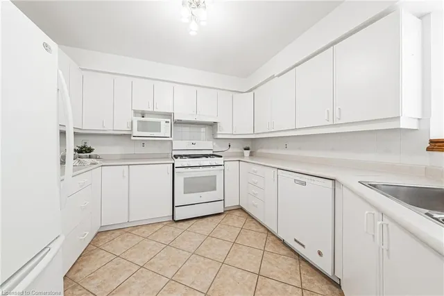 Additional image 15 of 3333 New St Unit 3