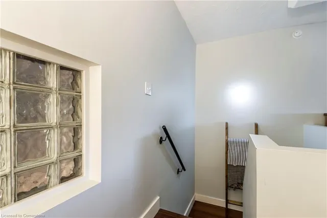 Additional image 25 of 50 Main St Unit 405