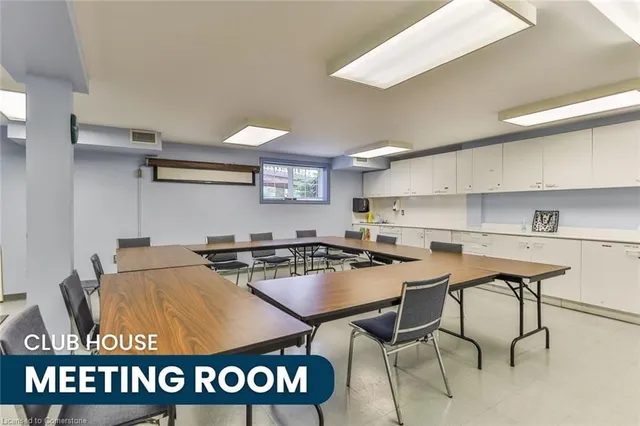 Additional image 44 of 214 Silverbirch Blvd