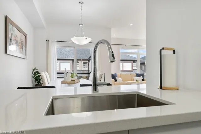 Additional image 13 of 61 Soho St Unit 84