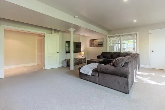 Additional image 28 of 766 SHADELAND Ave