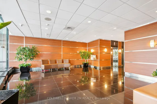 Additional image 5 of 77 Harbour Sq Unit 406