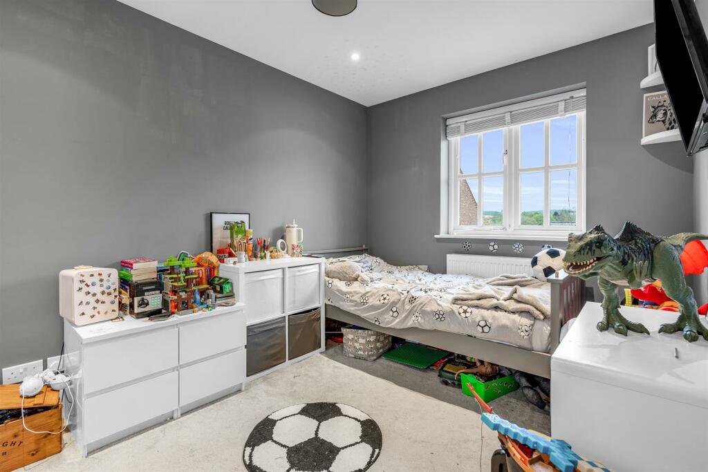 Additional image 11 of Welwyn Hall Gardens, Welwyn