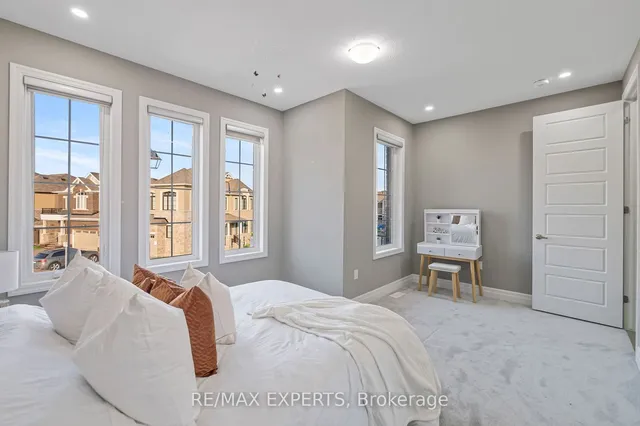 Additional image 33 of 829 Magnolia Terr