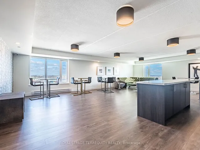 Additional image 38 of 716 Main St Unit 801