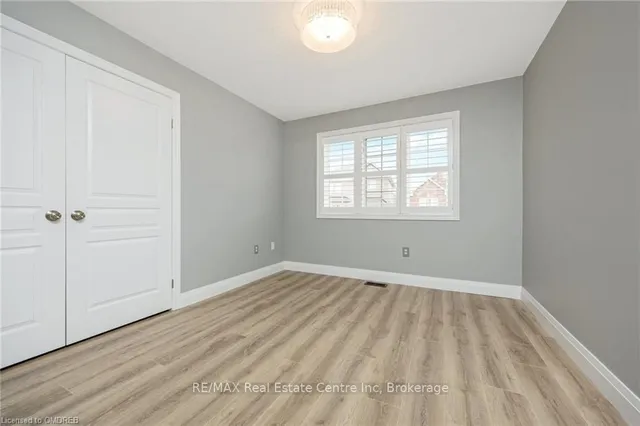 Additional image 30 of 567 SANDERSON Cres