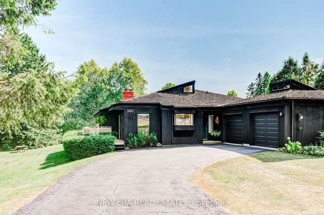 380 Parkside Dr
