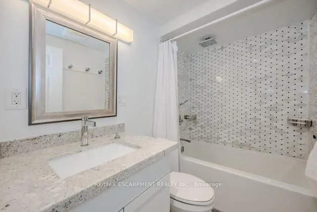 Additional image 17 of 131 Green Rd