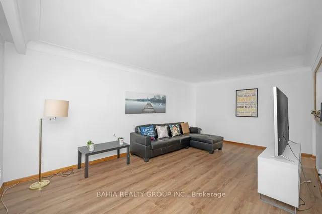 Additional image 8 of 51 Robroy Ave