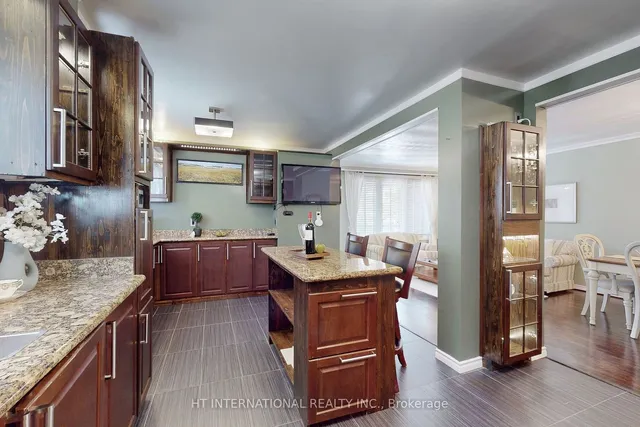 Additional image 9 of 225 Shawnee Circ