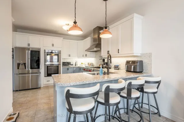 Additional image 12 of 19 HAZELTON Ave