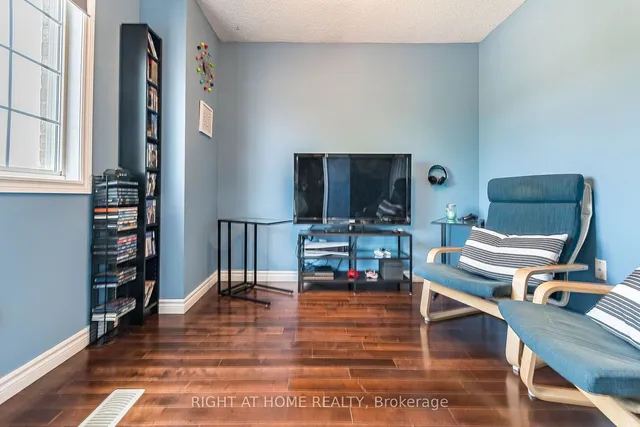 Additional image 28 of 64 Solsbury Cres