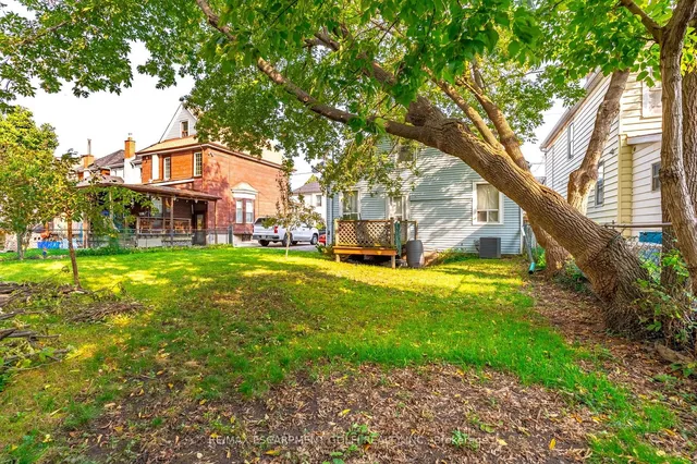 Additional image 40 of 26 Huron St