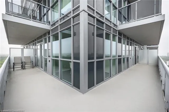 Additional image 28 of 2087 Fairview St Unit 1808