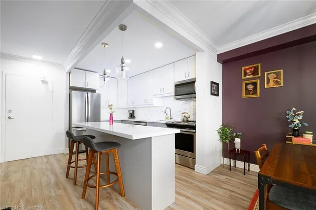 Additional image 9 of 1966 Main St Unit 1404