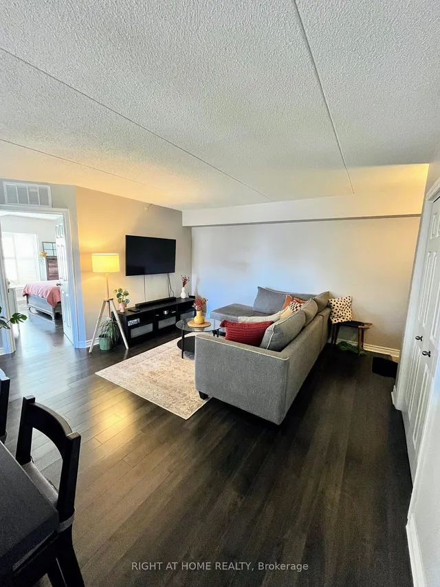 Additional image 4 of 4005 Kilmer Dr Unit 301