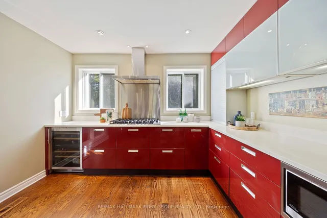 Additional image 12 of 257 Roseland Cres