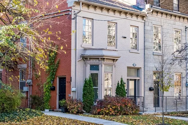 Additional image 48 of 218 Bay St