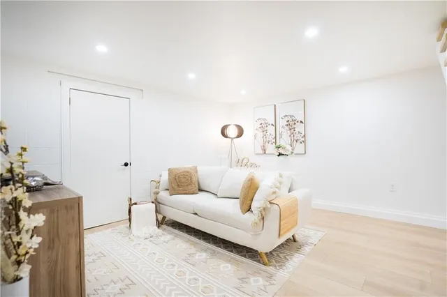 Additional image 45 of 2260 BRITANNIA Rd