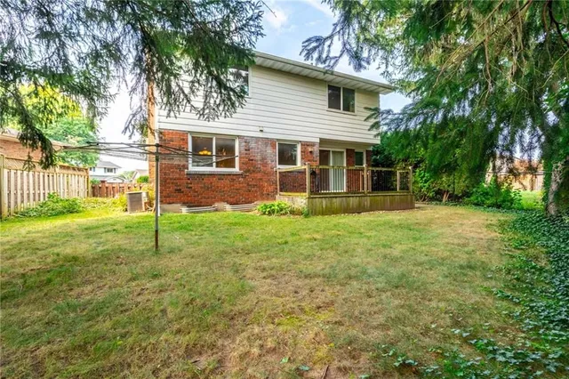 Additional image 38 of 555 LETITIA Crt