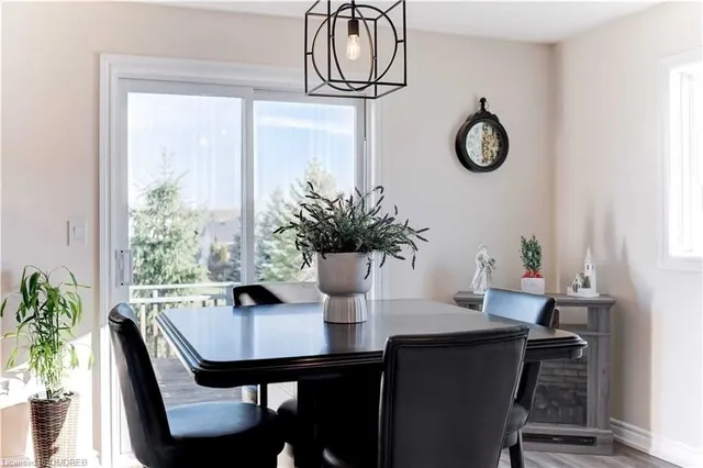 Additional image 19 of 145 Glenariff Dr