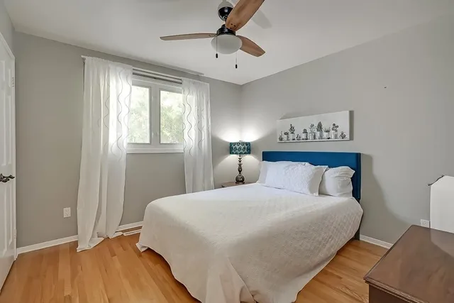 Additional image 33 of 1939 KERNS Rd