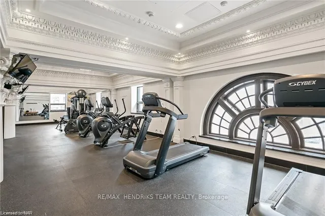 Additional image 29 of 112 KING St Unit LPH10