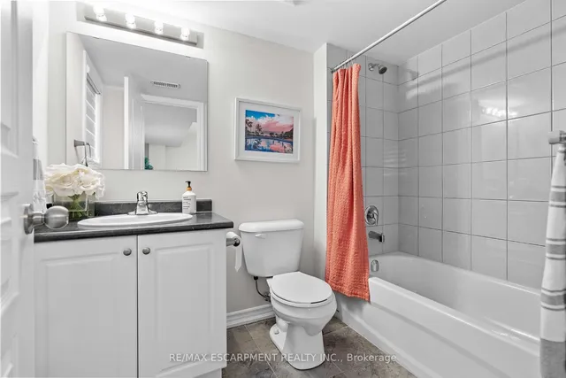 Additional image 8 of 7 Savage Dr