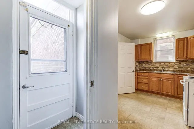 Additional image 11 of 18 Fairholt Rd