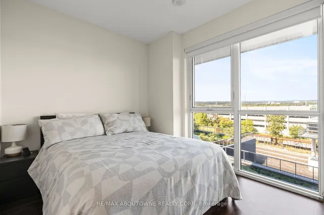 Additional image 18 of 2087 Fairview St Unit 608