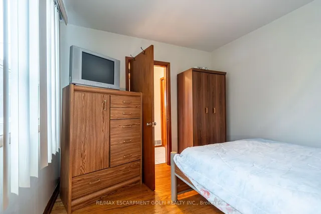 Additional image 21 of 261 Jackson St